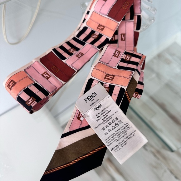 đź’ťFendi twilly authentic new baguettes pattern stunning - Picture 5 of 7